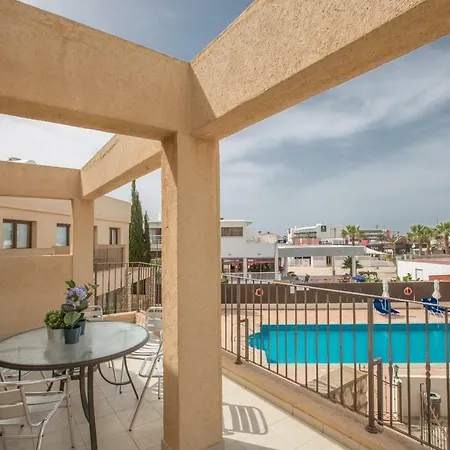 Napiana Apartman *