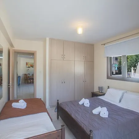 Napiana Apartman *