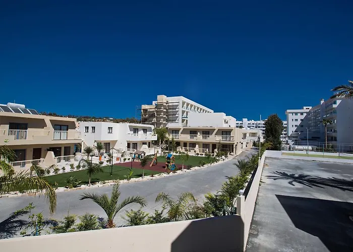 Napiana アパート