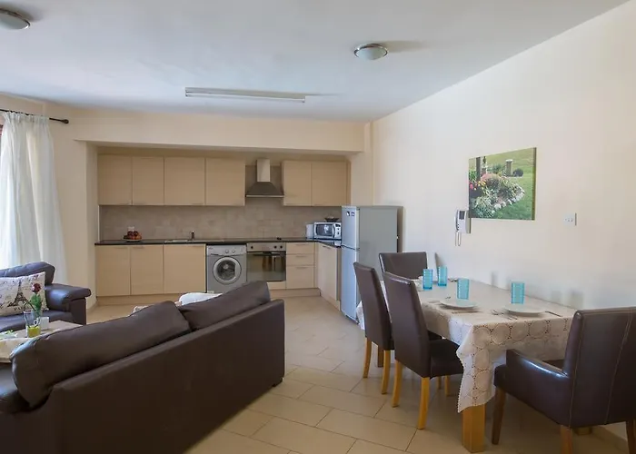 アパート Napiana アヤナパ